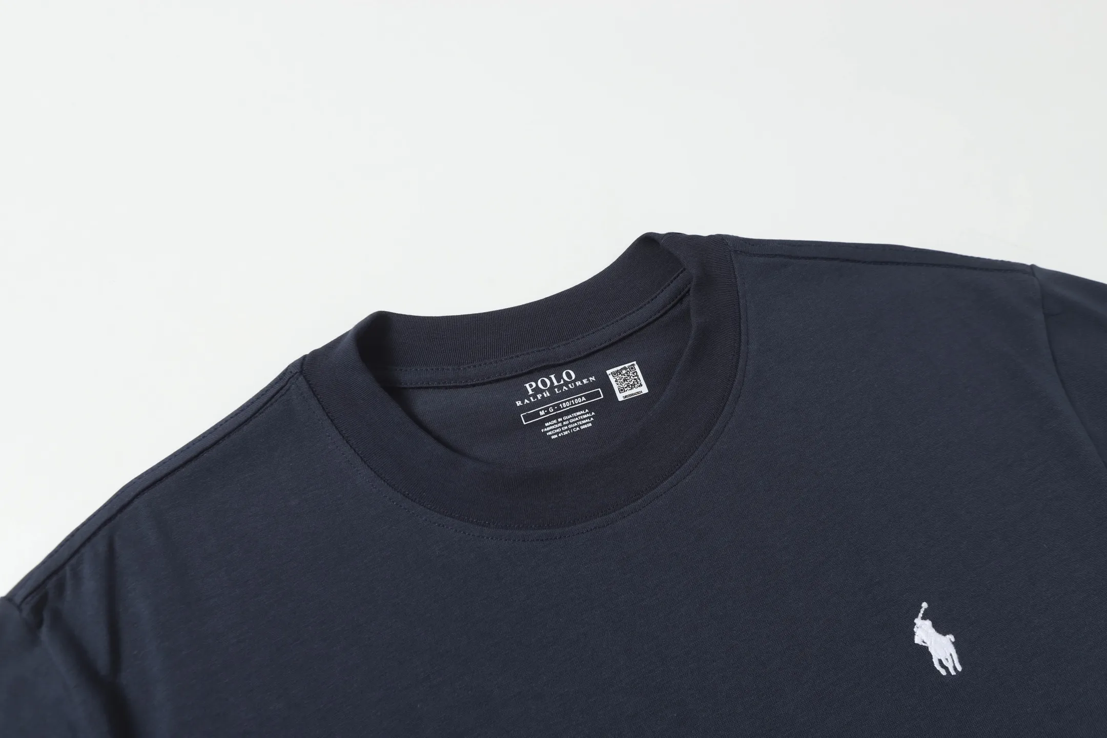 P114 Style number: A002 (no discount for running quantity) [Ralph Lauren round neck solid color pony embroidered logo pure cotton short sleeves] ✅270g double yarn fabric, custom woven and dyed threads ✅Original sticker Scan the QR code to enter the official website ✅Large version, loose and stylish, can wear up to 200 pounds Color: black white navy sky blue burgundy blue floral gray dark gray Size: S-XL